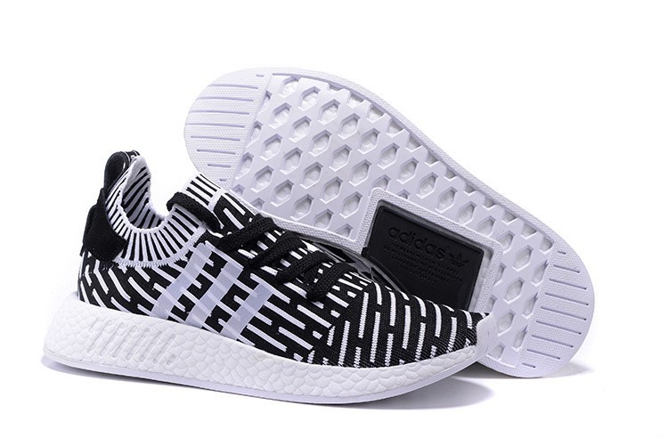 Venta Hombre Mujer Adidas NMD R2 Zapatillas de Running Negras Blancas España Baratas